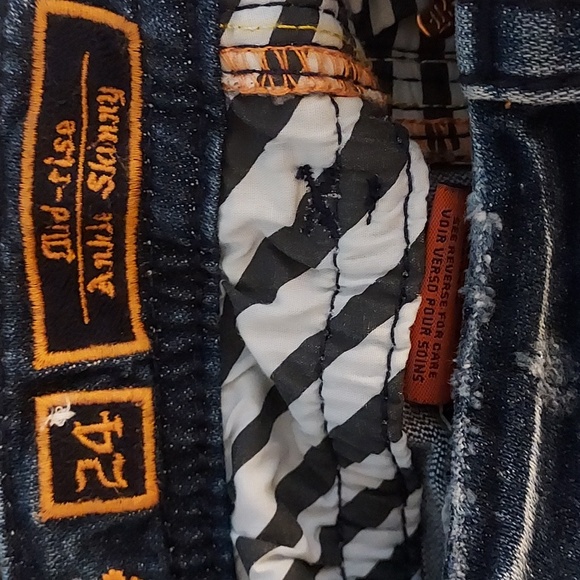 Rock Revival Betty Distressed Midrise Ankle Skinny Jeans - Picture 6 of 9